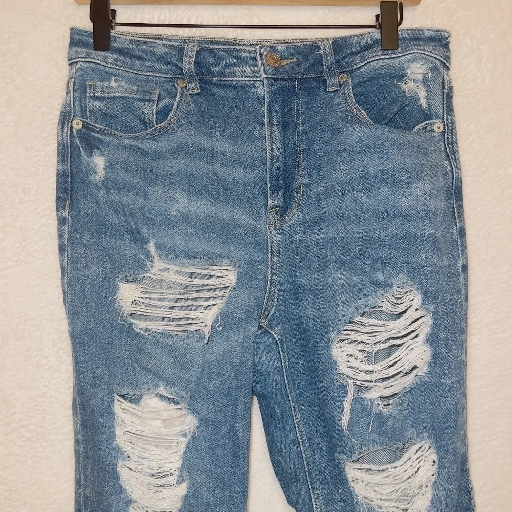 American Eagle AE Medium Wash Denim High Rise Stretch Distressed Mom Jean 6